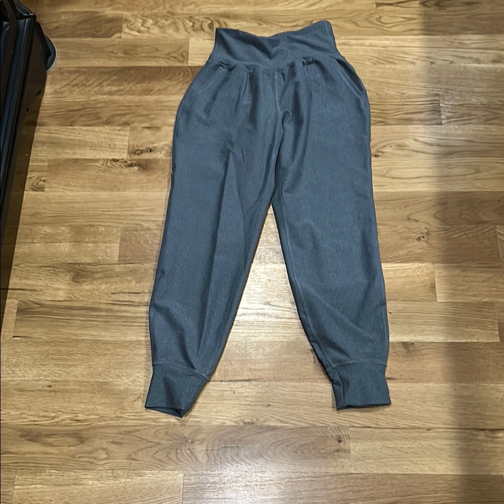Old Navy Active Women’s Gray Powersoft High Rise Joggers size XS